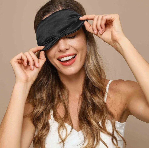 Silk 3D Eye Mask
